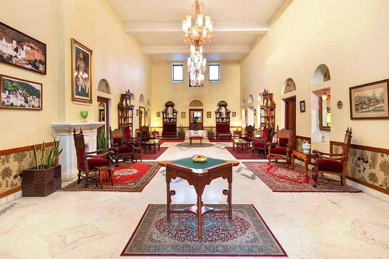 Kesar Bhawan Palace Mount Ábú Exteriér fotografie